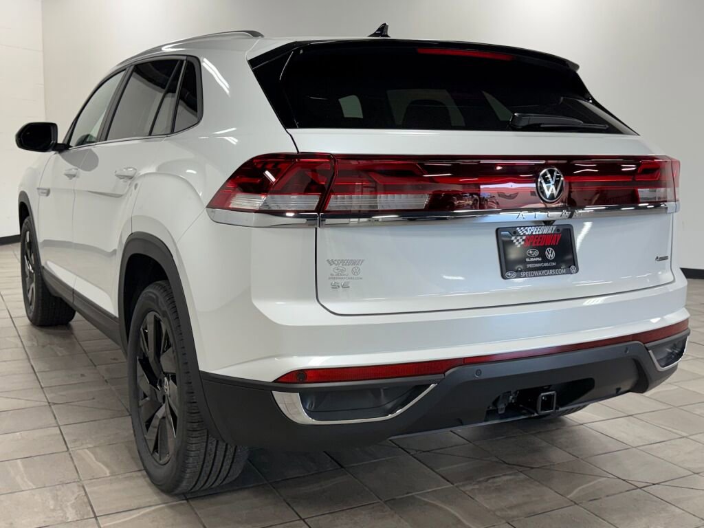 New 2026 Volkswagen Atlas Cross Sport SE image 5