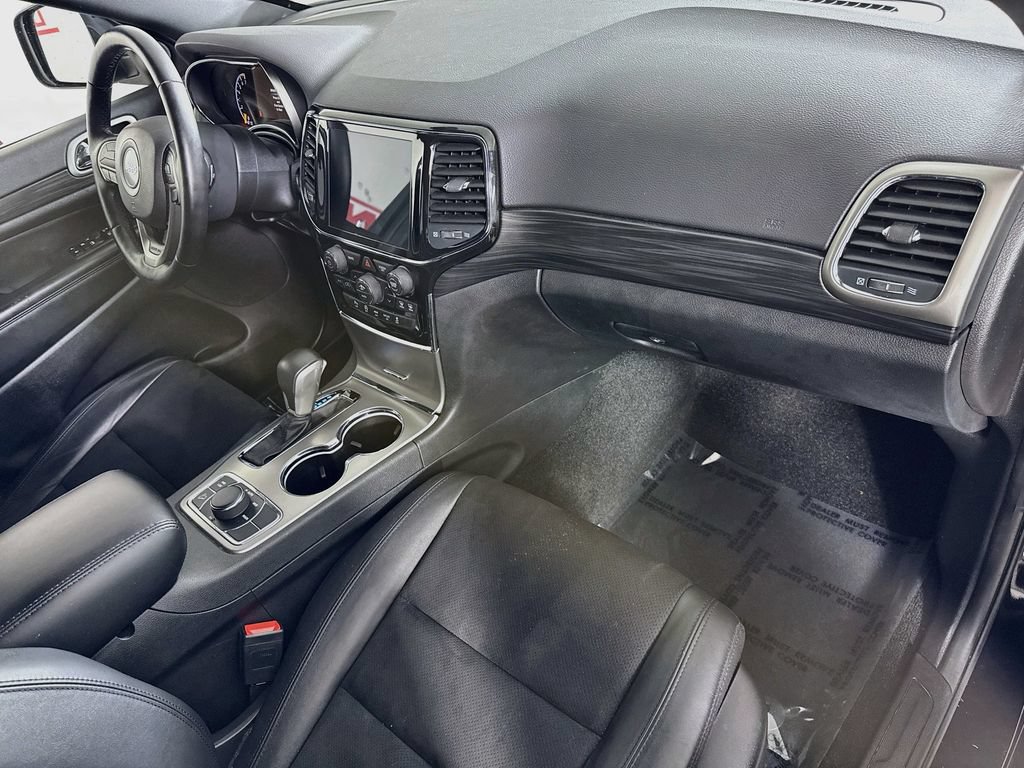 Used 2022 Jeep Grand Cherokee Laredo X AWD/4WD image 33