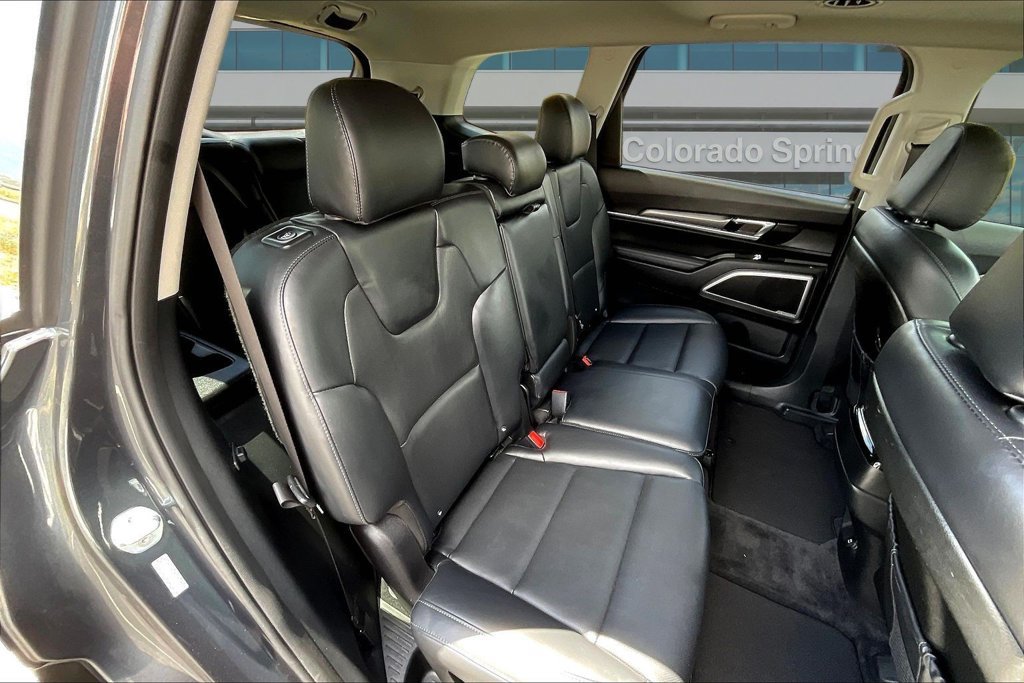Used 2020 Kia Telluride S w/ S 8 Passenger Seating Package FWD image 25