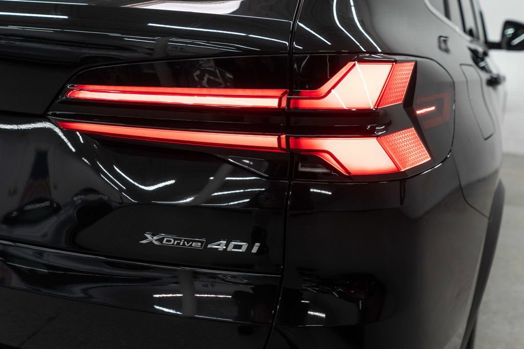 Used 2024 BMW X5 xDrive40i w/ Premium Package image 54