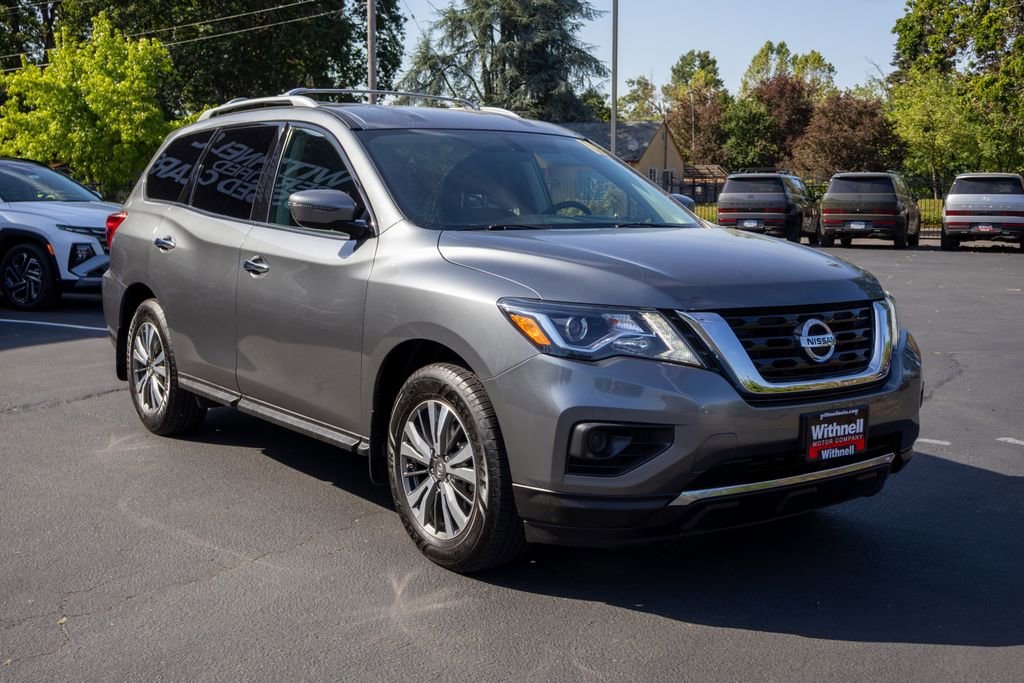 Used 2019 Nissan Pathfinder S AWD/4WD image 5