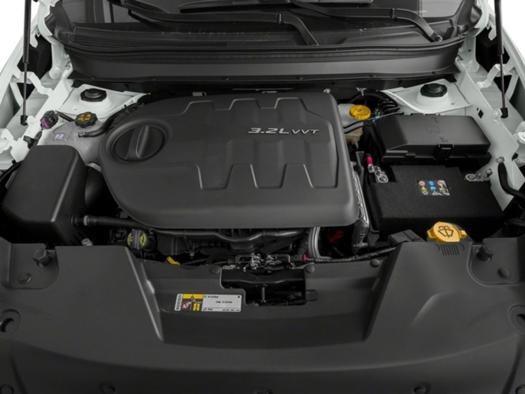 Used 2017 Jeep Cherokee Trailhawk w/ Cold Weather Group image 13