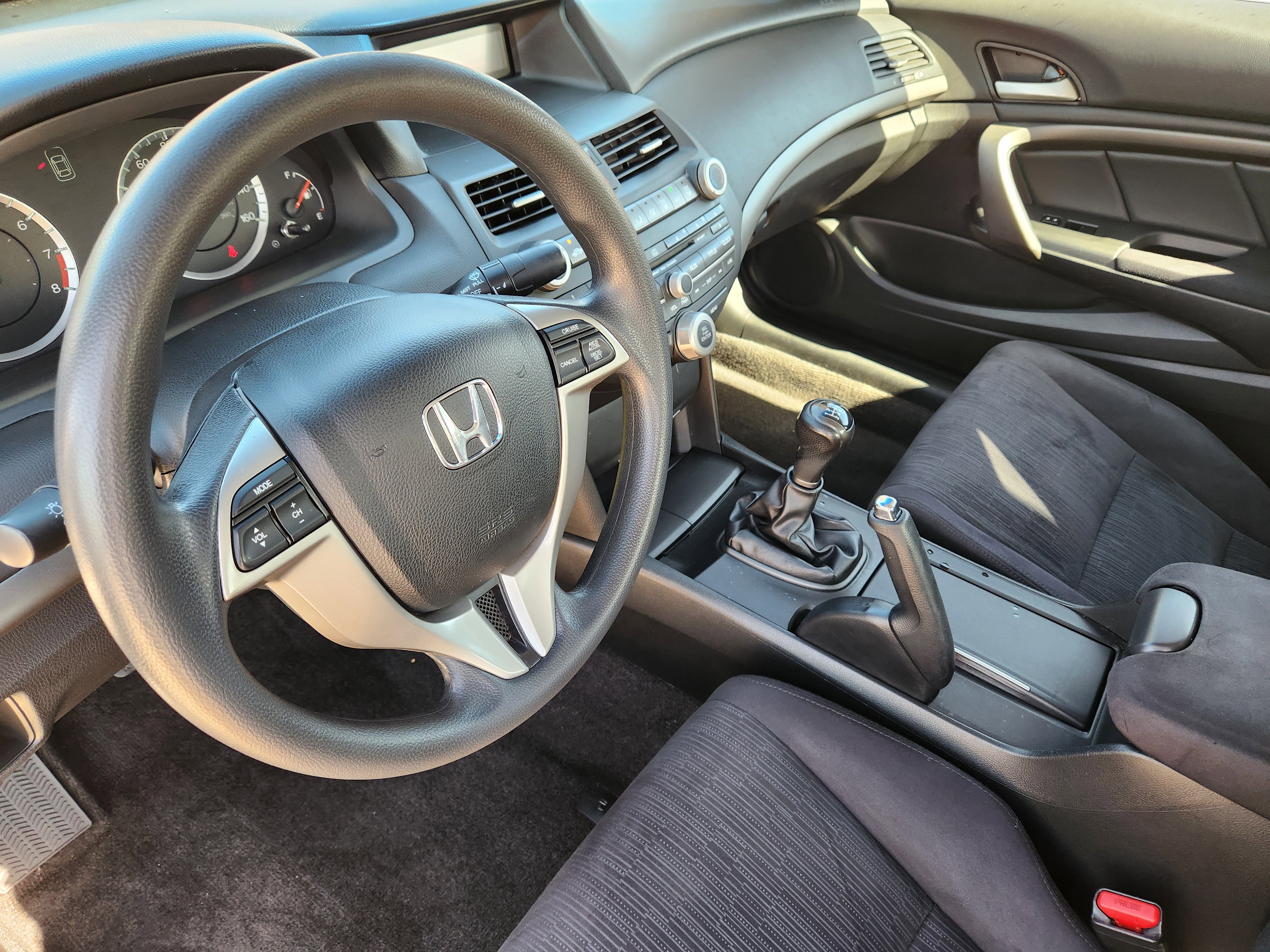 Used 2012 Honda Accord LX-S image 27