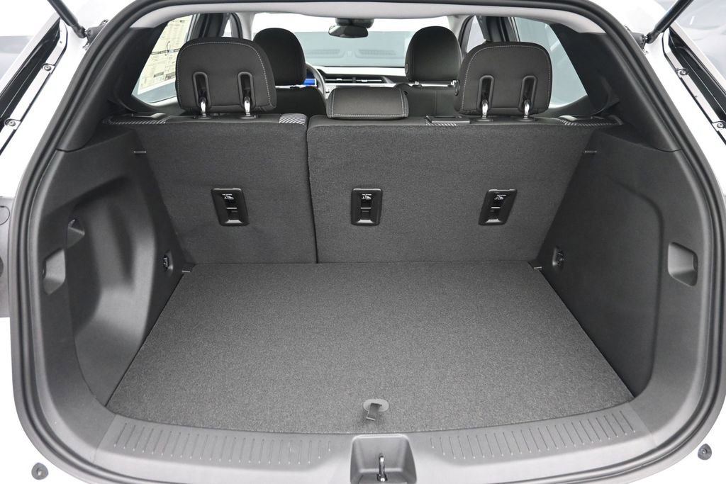 New 2027 Chevrolet Bolt LT FWD image 9