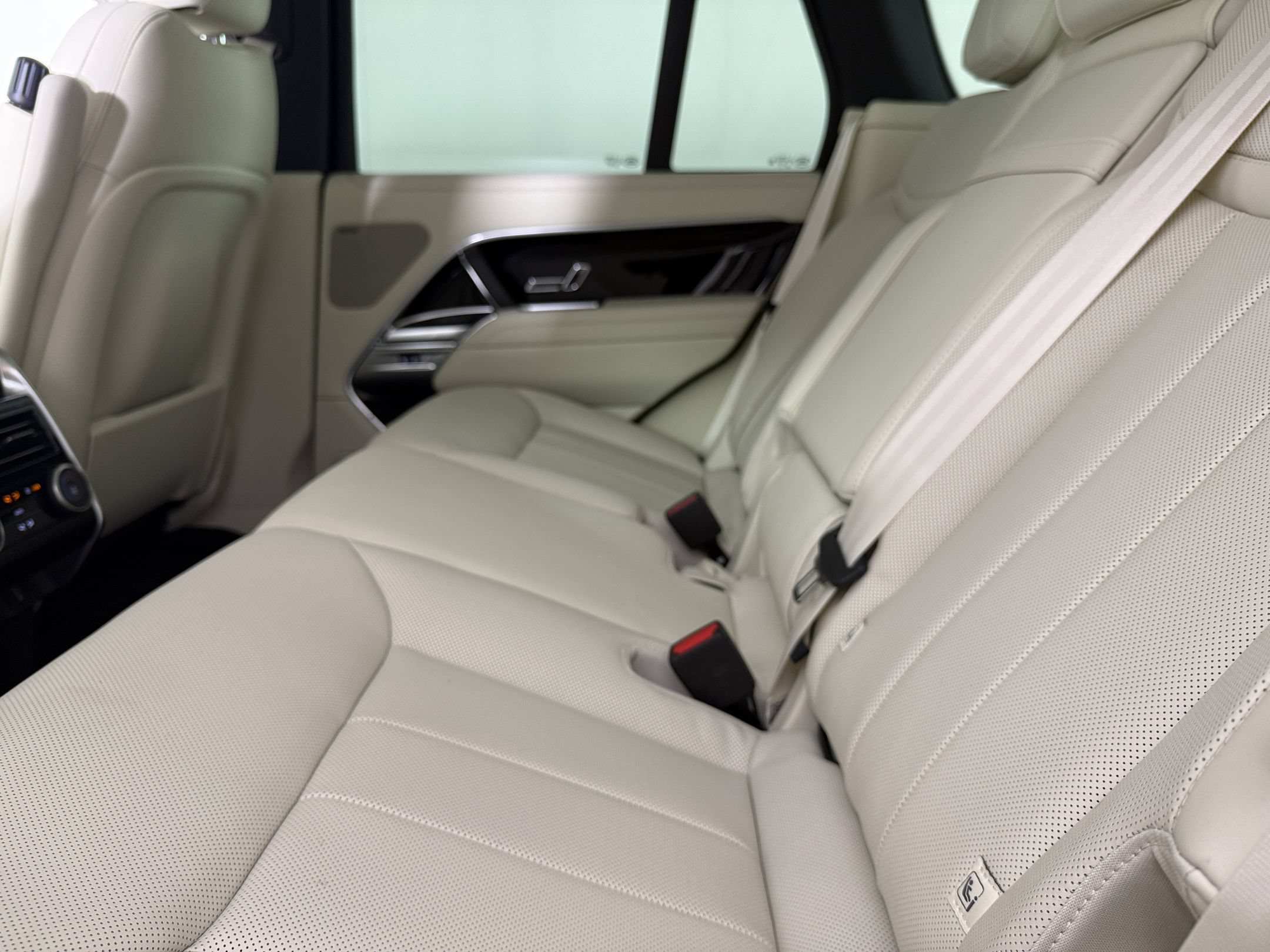 New 2027 Land Rover Range Rover SE AWD/4WD image 21