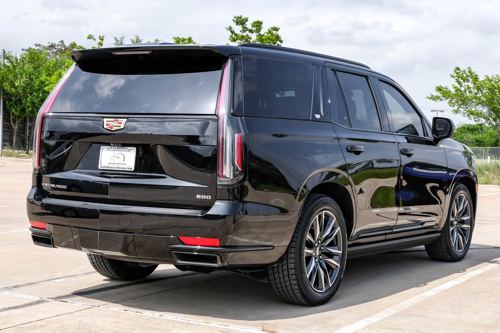 Used 2021 Cadillac Escalade Sport w/ Driver Assist Tech Package image 10