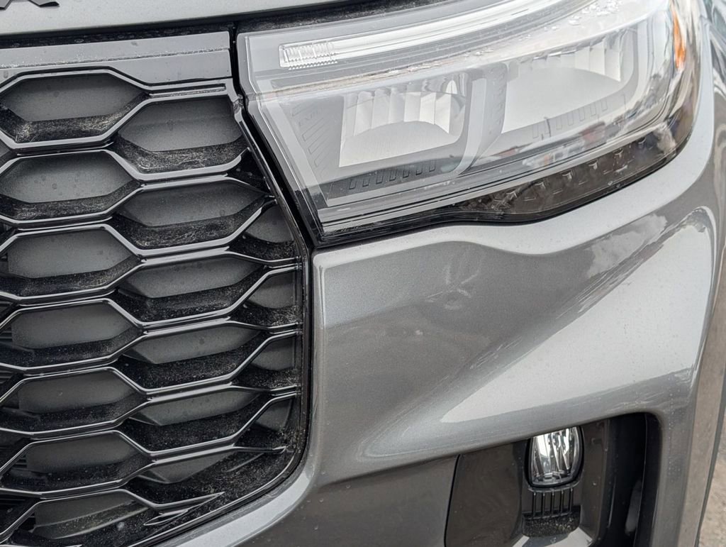 New 2026 Ford Explorer ST-Line w/ ST-Line Street Pack image 11