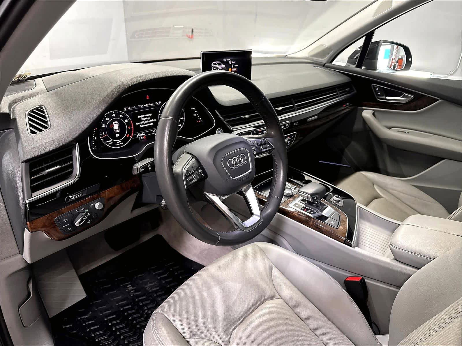 Used 2017 Audi Q7 3.0T Prestige AWD/4WD image 15