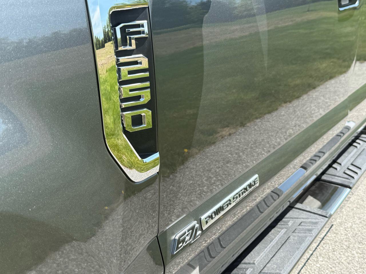 Used 2022 Ford F250 XL w/ Power Equipment Group AWD/4WD image 2