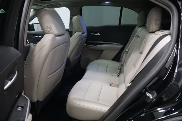 Used 2022 Cadillac XT4 Luxury w/ Cold Weather Package image 21
