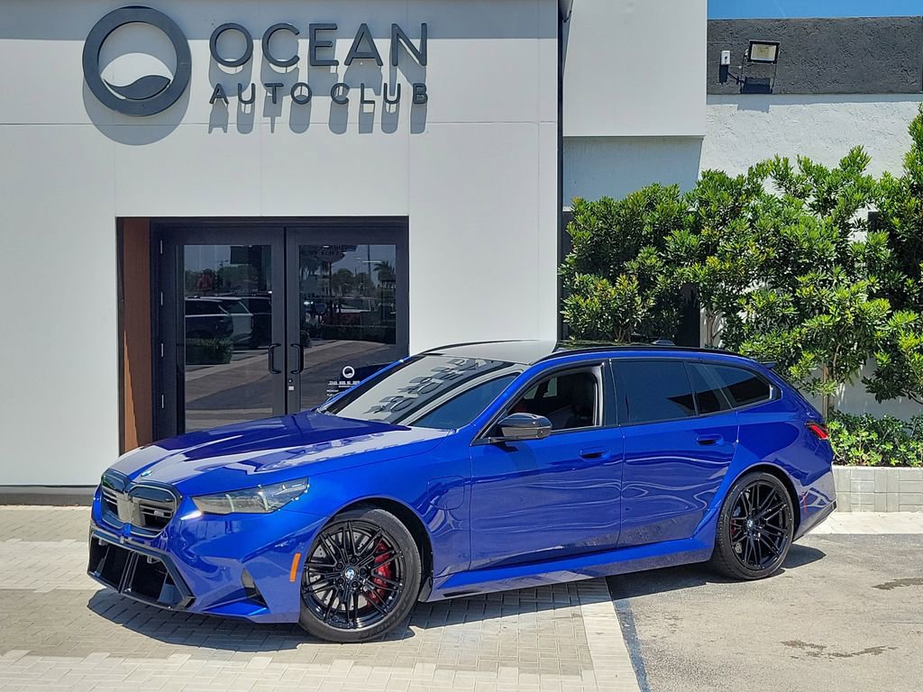 Used 2026 BMW M5 Touring w/ M Driver's Package AWD/4WD image 1