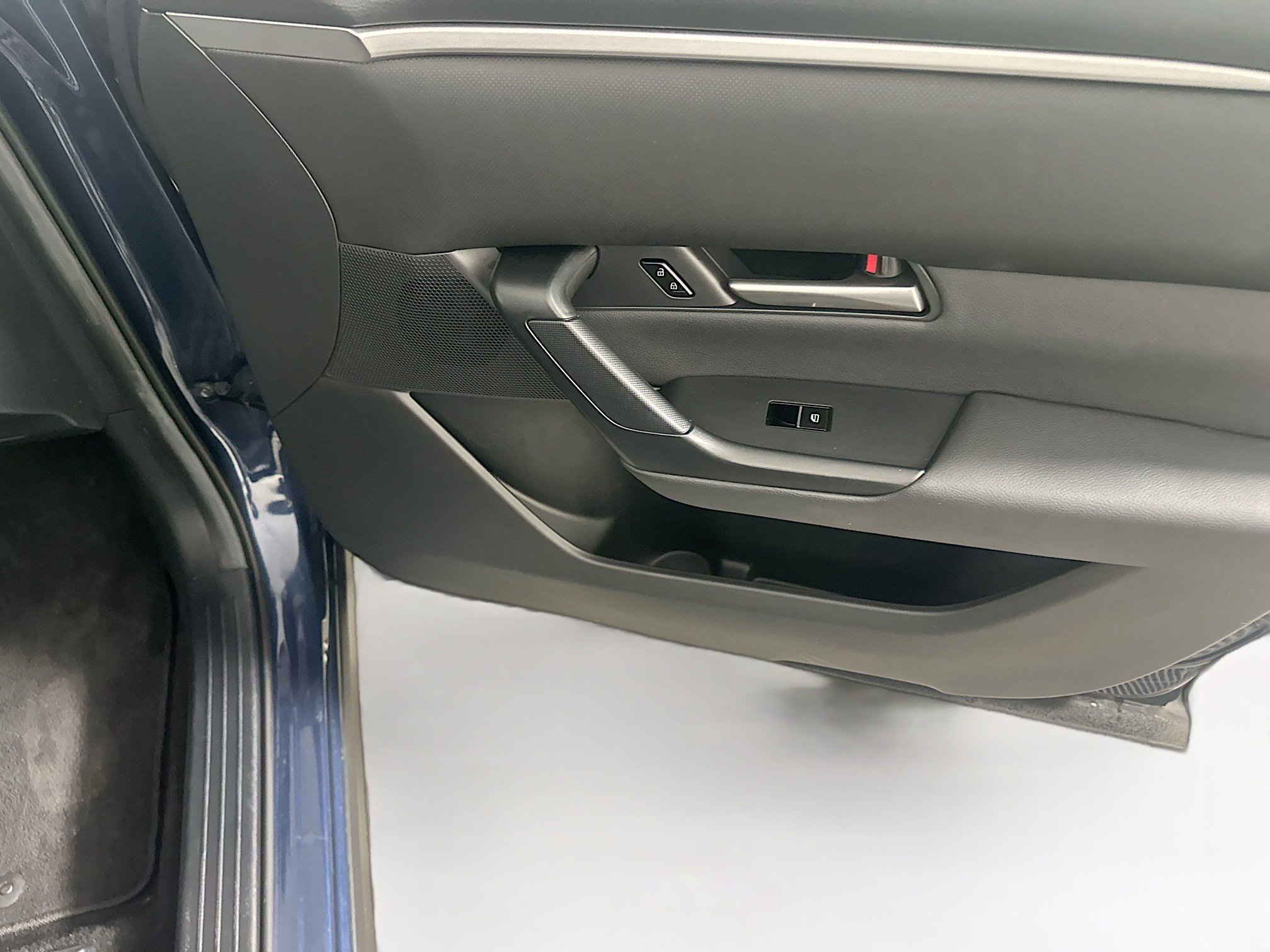 Used 2025 MAZDA CX-50 AWD 2.5 S w/ Preferred Package image 32