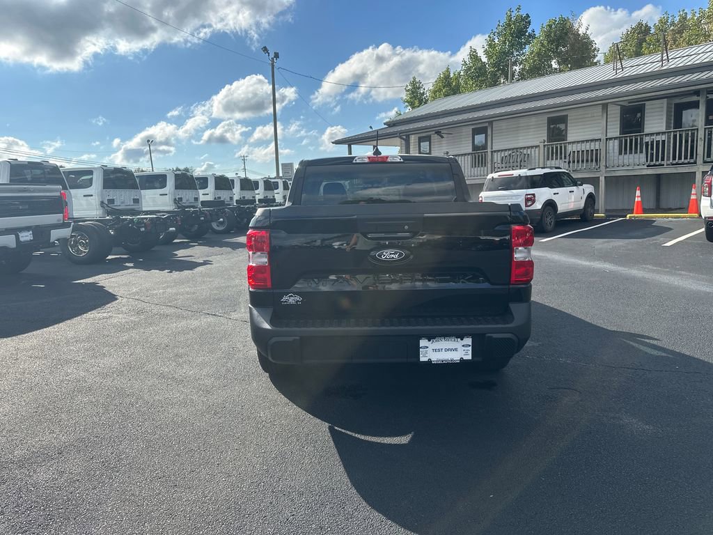 New 2025 Ford Maverick XL image 6