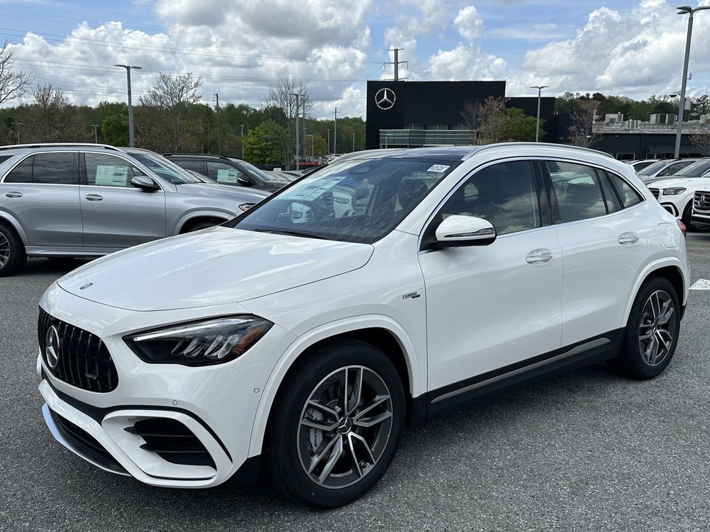 New 2026 Mercedes-Benz GLA 35 AMG 4MATIC image 4