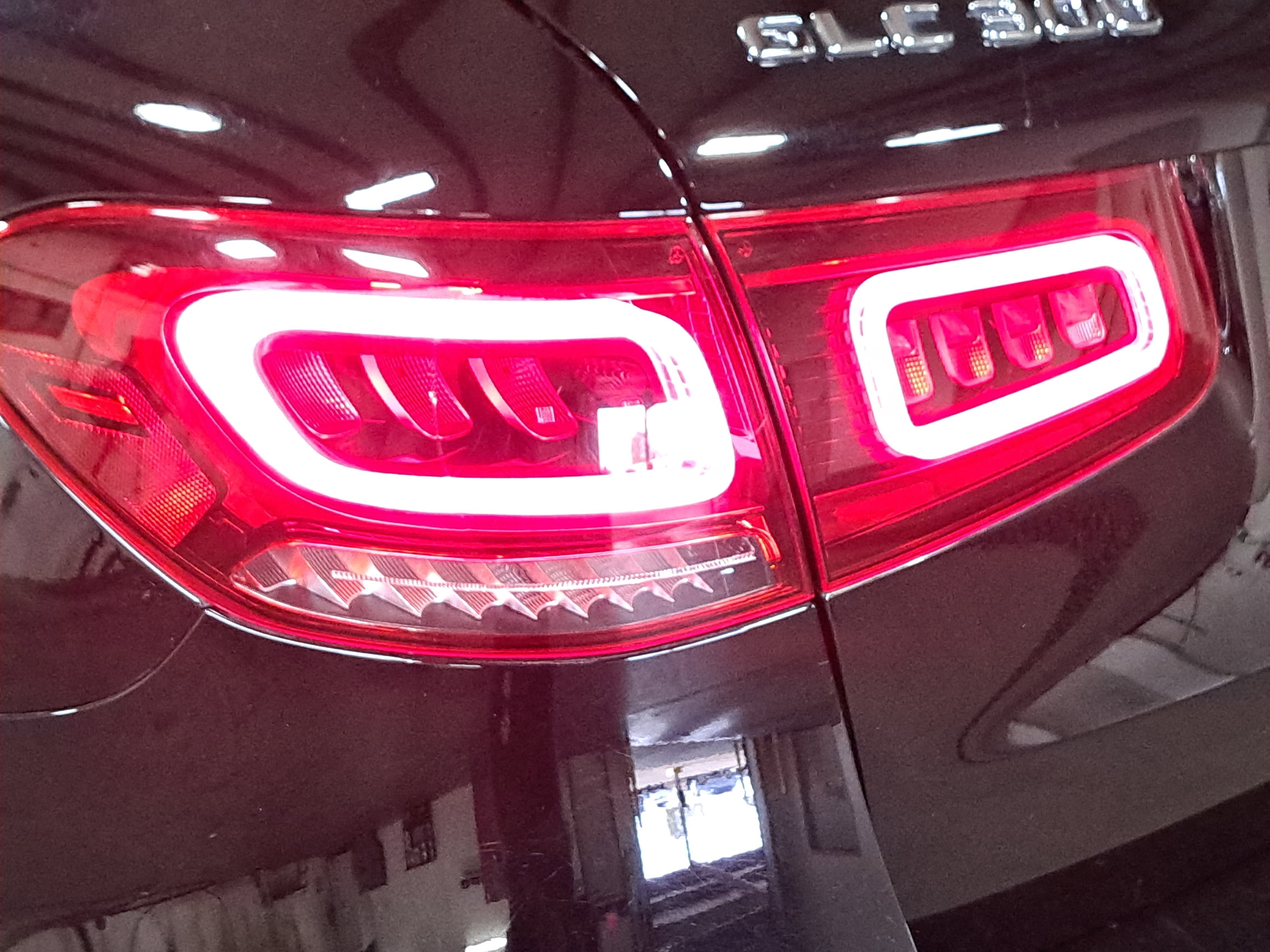 Used 2022 Mercedes-Benz GLC 300 4MATIC image 35