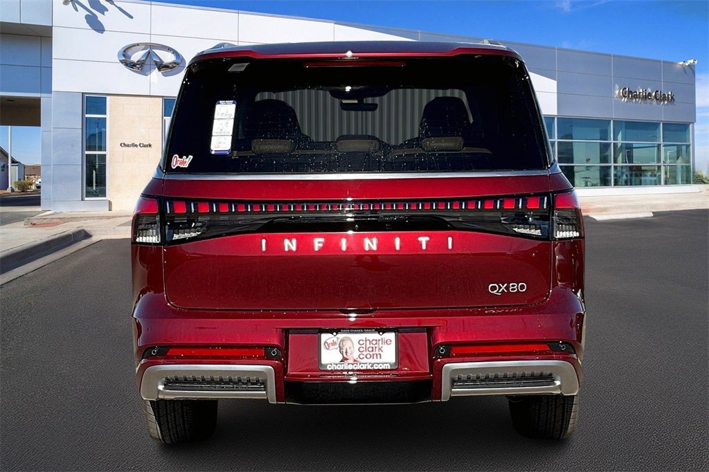 New 2025 INFINITI QX80 Luxe image 4