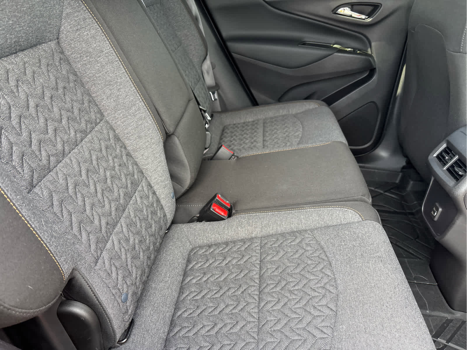 Certified 2024 Chevrolet Equinox LT w/ LPO, Floor Liner Package image 31