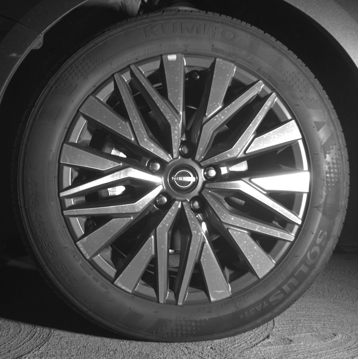 Used 2025 Nissan Altima 2.5 SV image 12