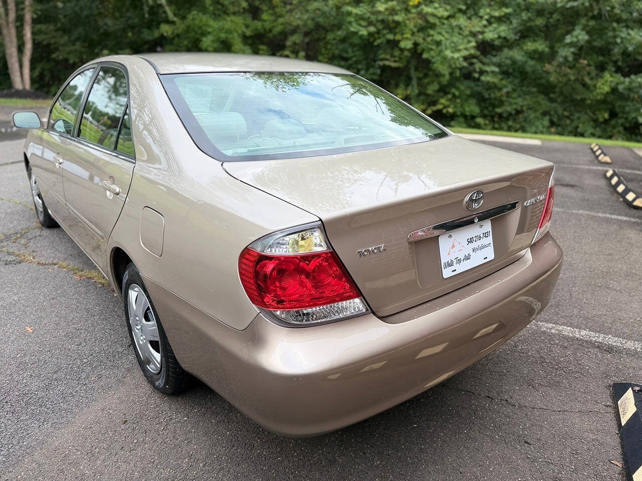 Used 2006 Toyota Camry LE FWD image 3