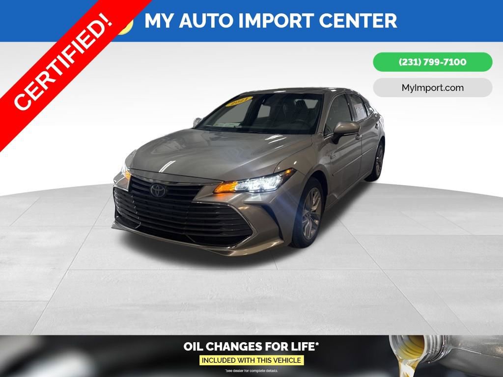 Certified 2021 Toyota Avalon XLE w/ Moonroof Package image 3