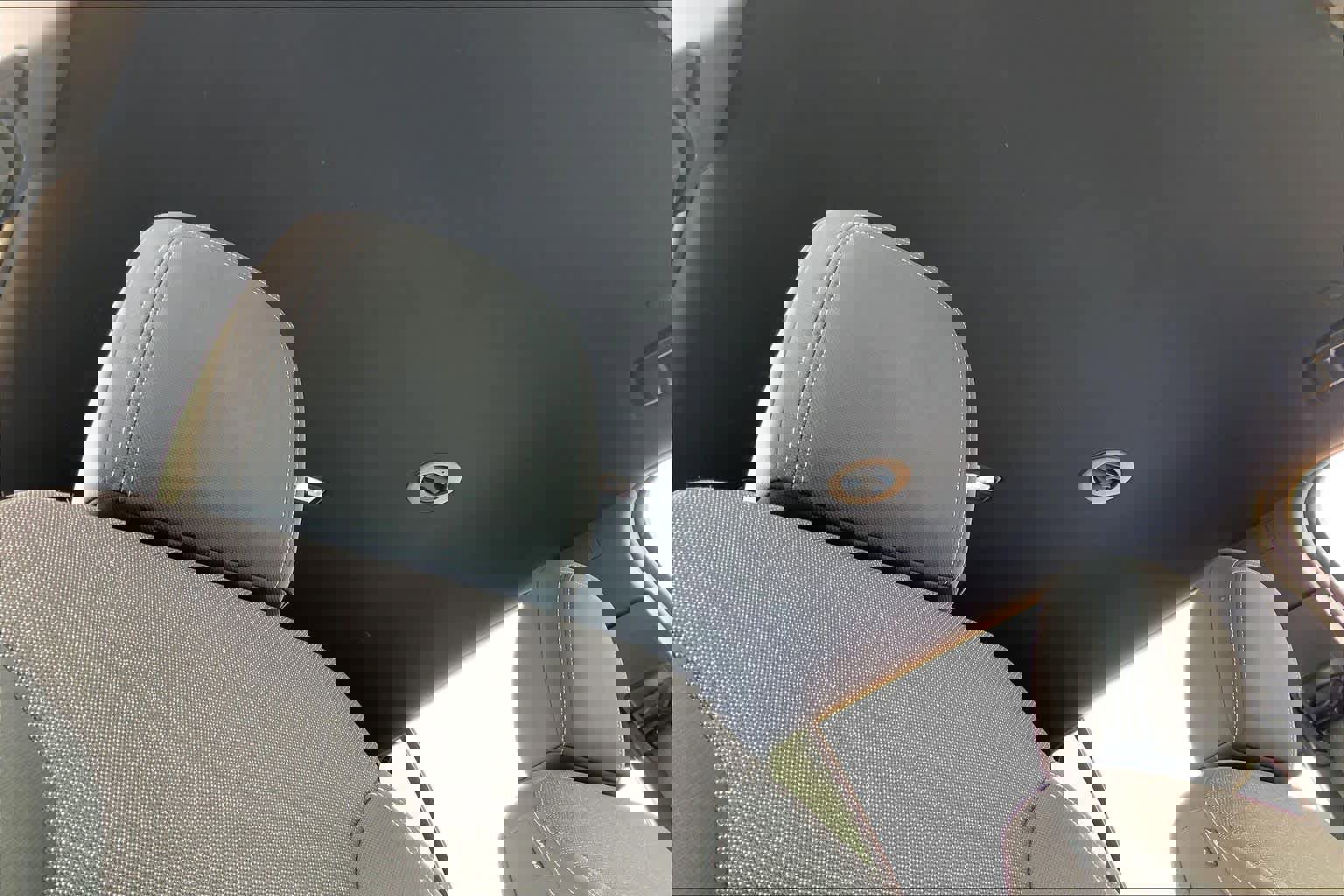 Used 2025 Chevrolet Traverse LT image 13