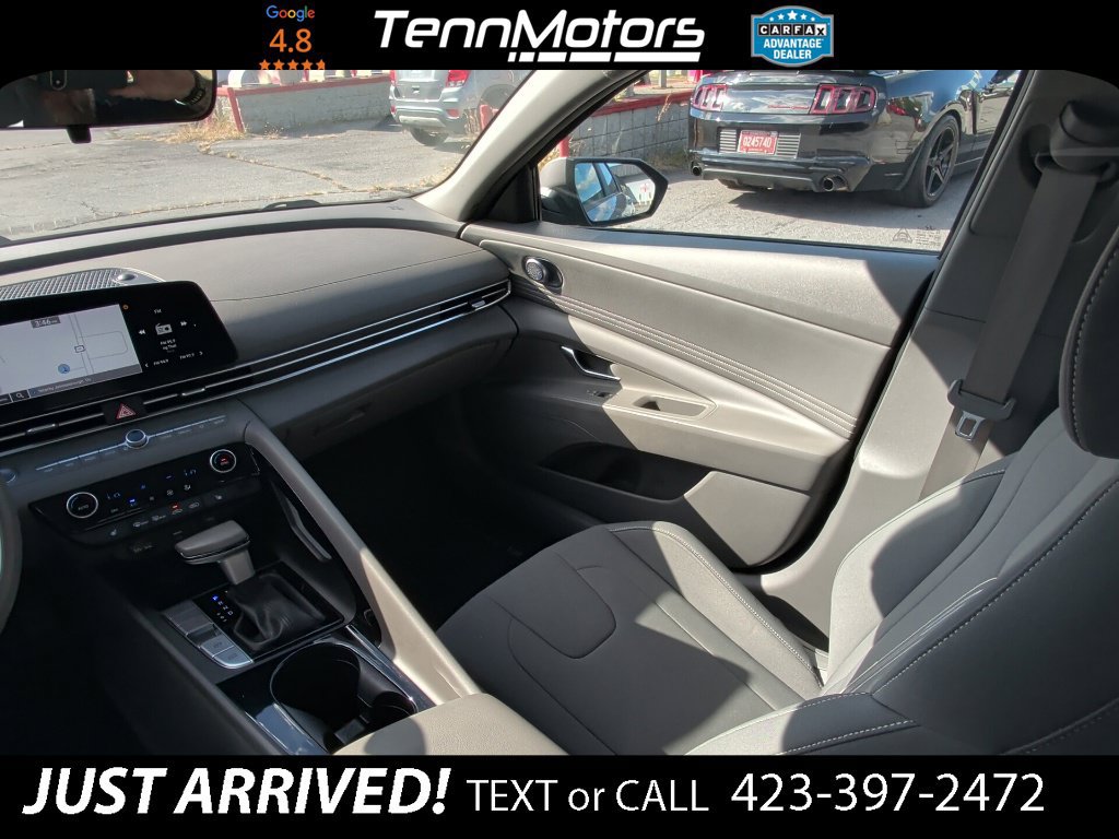 Used 2023 Hyundai Elantra SEL w/ Convenience Package FWD image 22
