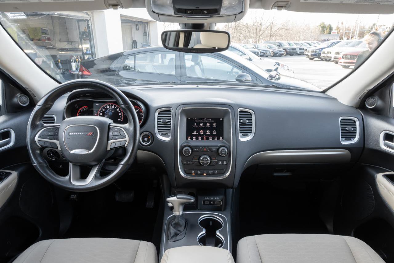 Used 2019 Dodge Durango SXT image 2