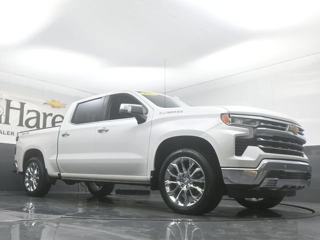 Used 2023 Chevrolet Silverado 1500 LTZ w/ LTZ Premium Package AWD/4WD image 2
