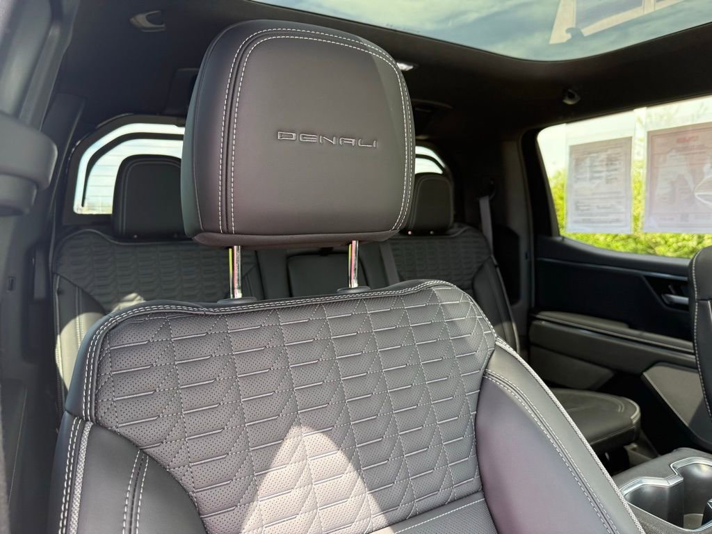 Used 2025 GMC Sierra EV Denali image 30