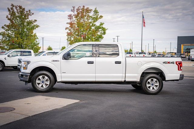Used 2017 Ford F150 XLT w/ Trailer Tow Package image 12