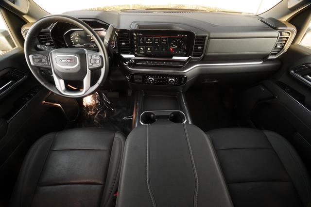 Used 2024 GMC Sierra 2500 SLT w/ SLT Convenience Package AWD/4WD image 15