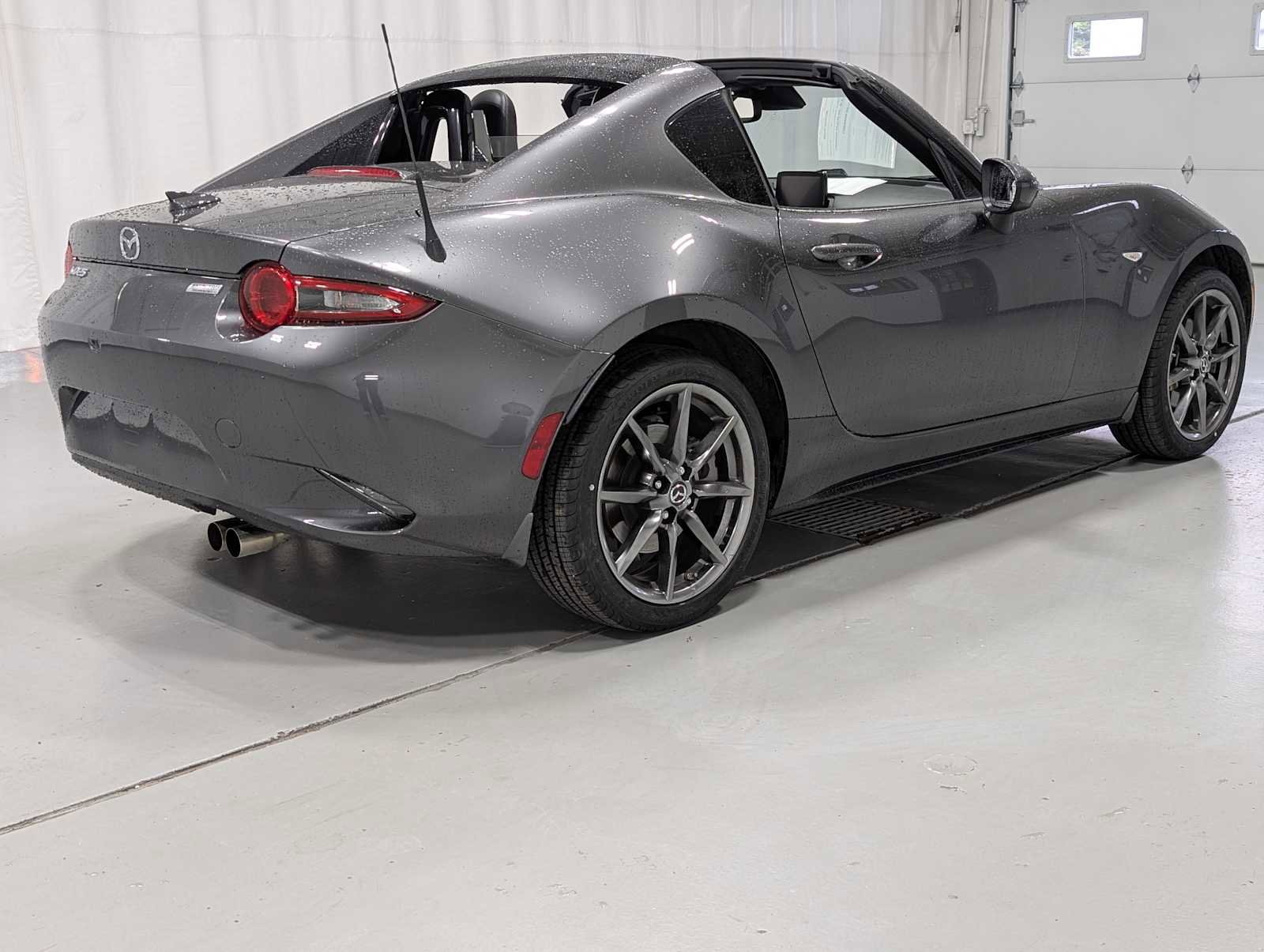 Used 2019 MAZDA MX-5 Miata RF Grand Touring image 9