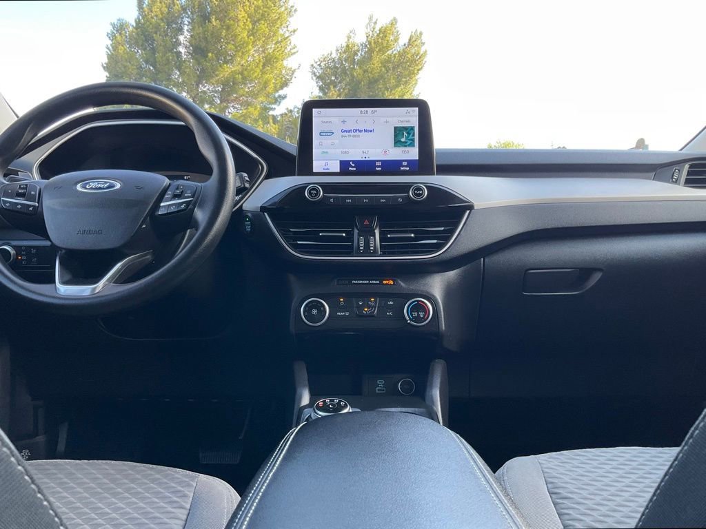 Used 2021 Ford Escape SE image 27