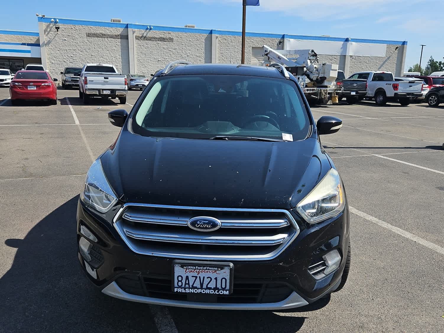 Used 2017 Ford Escape Titanium image 4