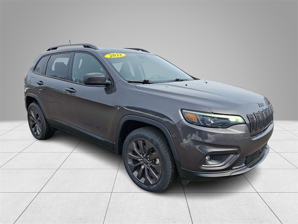 Used 2021 Jeep Cherokee Latitude Lux 80th Anniv w/ Quick Order Package 26U 80TH image 3