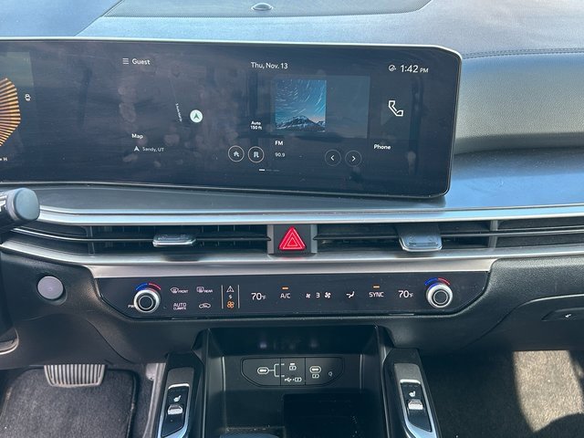 Used 2024 Kia Sorento S image 13