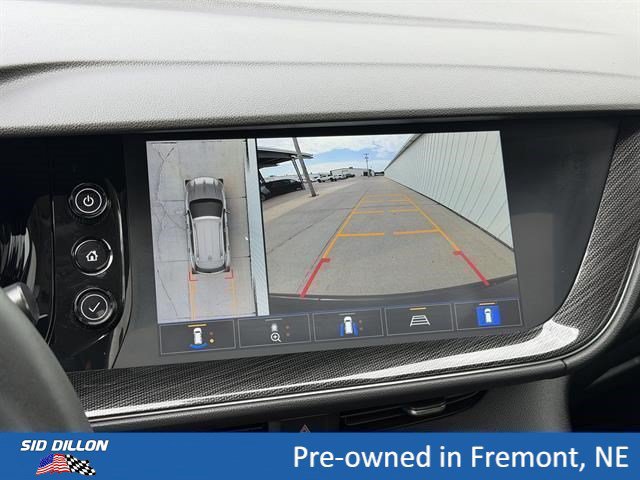 Certified 2022 Buick Envision Essence w/ Technology Package I AWD/4WD image 10