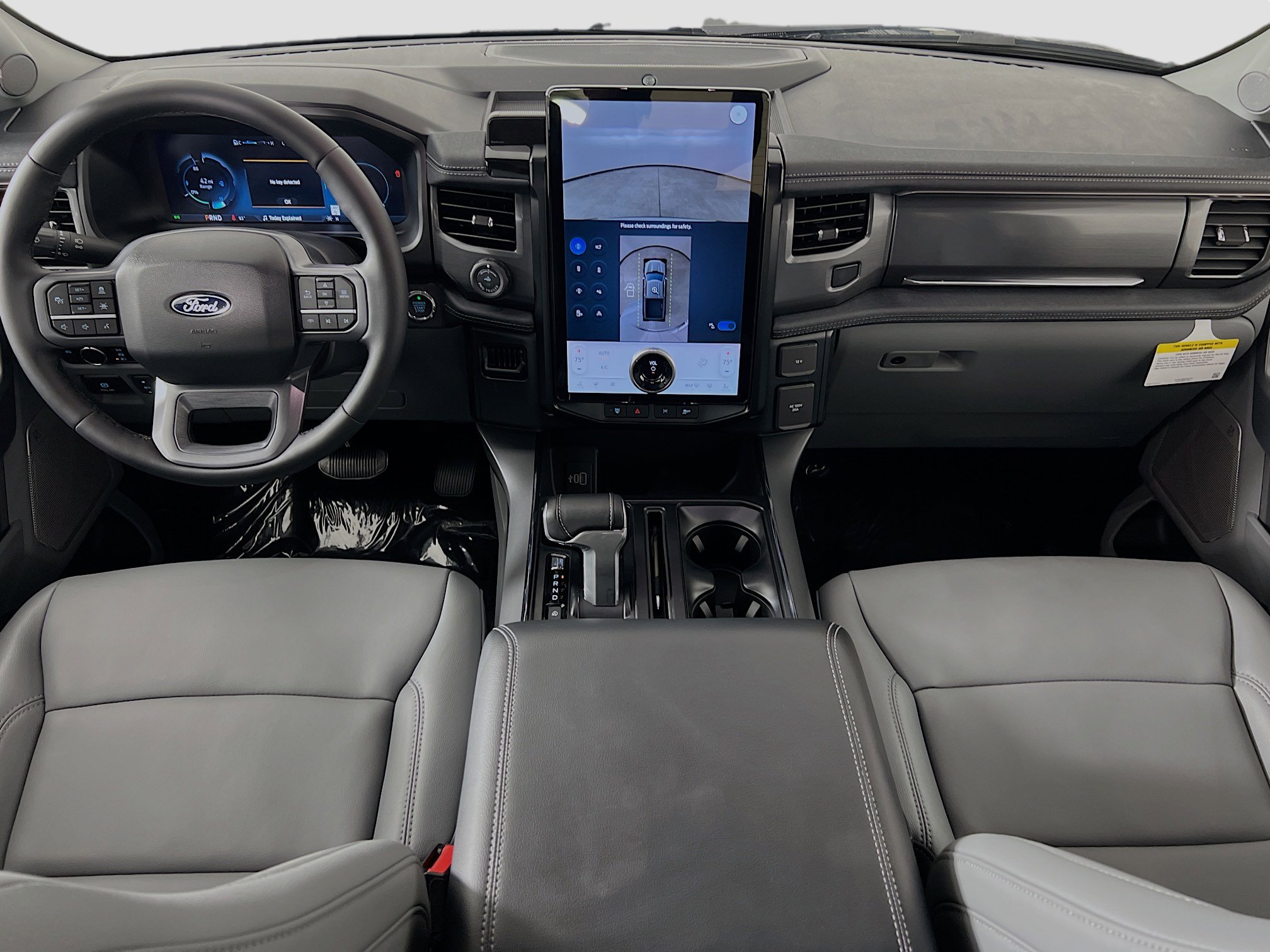 Used 2025 Ford F150 Lightning Flash image 24