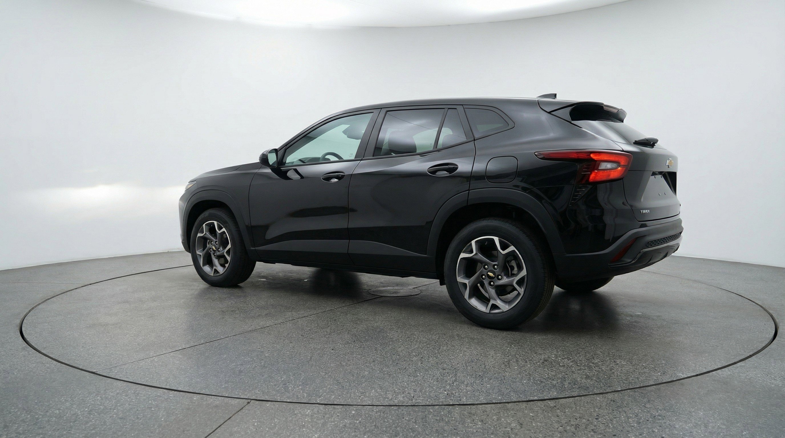 Used 2025 Chevrolet Trax LT w/ LT Convenience Package image 6