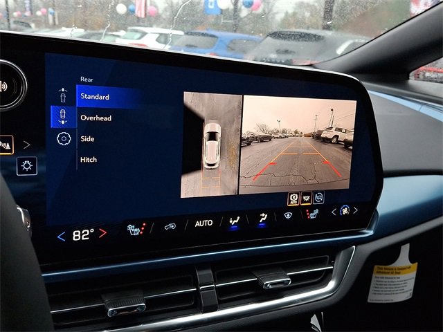 New 2026 Chevrolet Equinox EV LT image 13