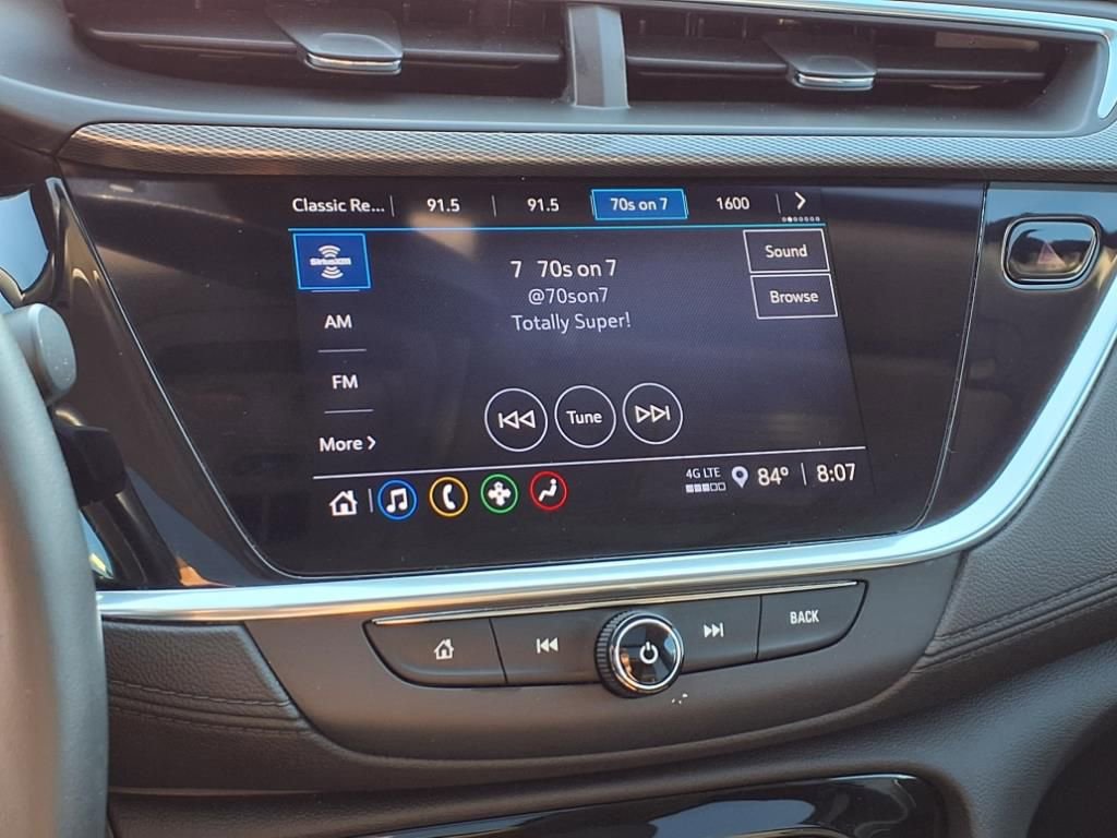 Used 2022 Buick Encore GX Essence w/ Experience Buick Package image 9