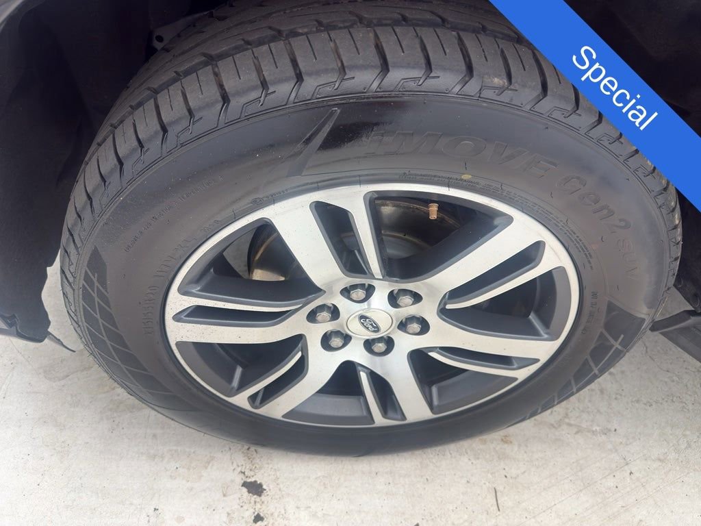 Used 2024 Ford Expedition Limited image 12