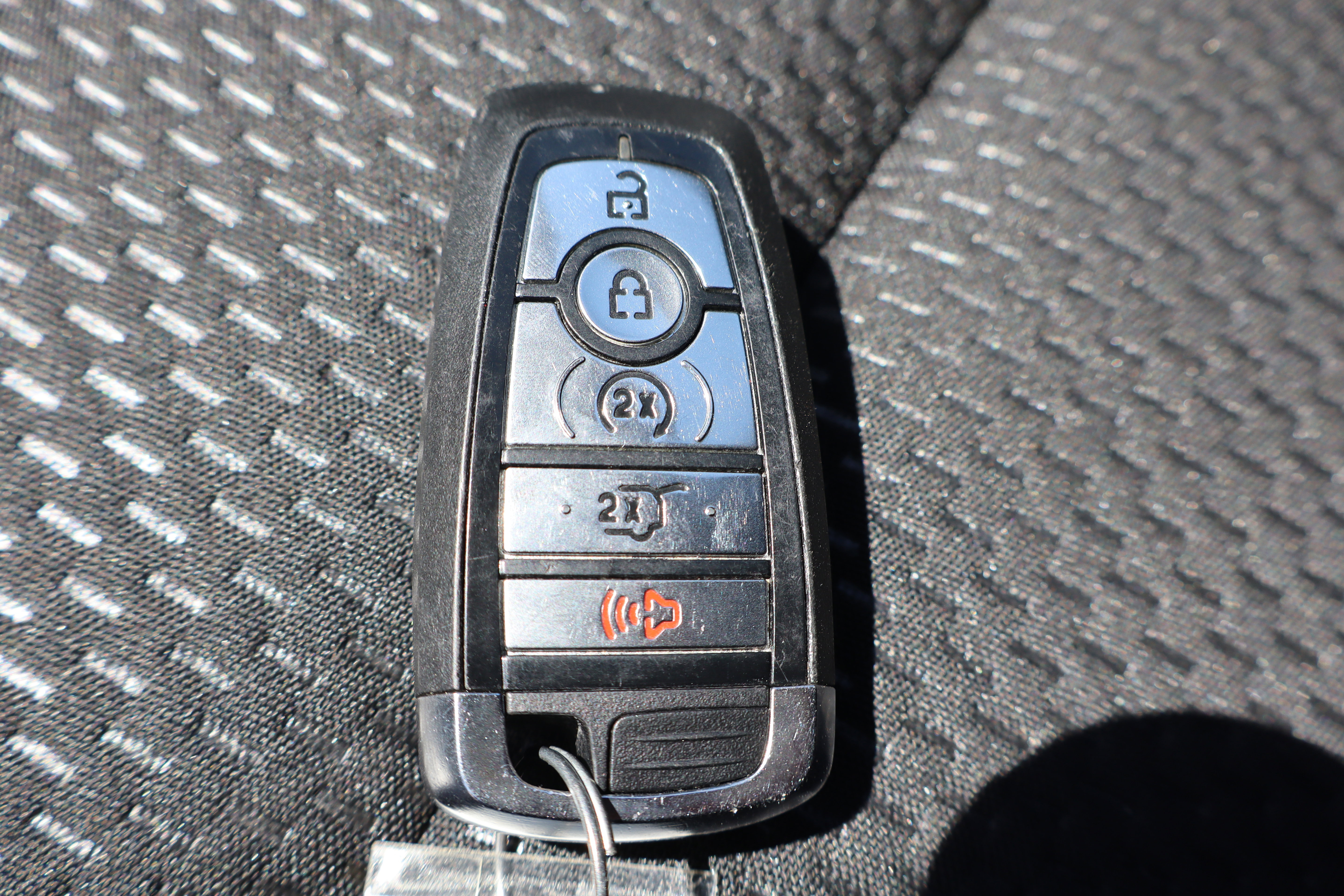 Used 2024 Ford Escape ST-Line w/ Tech Pack #1 AWD/4WD image 29