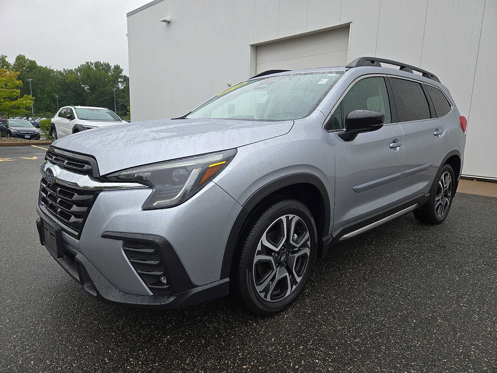 Used 2025 Subaru Ascent Limited AWD/4WD image 3