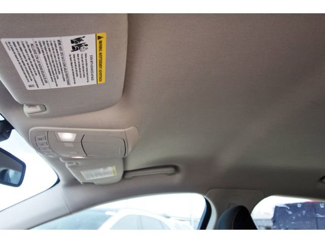 Used 2020 Ford Fusion SE image 29