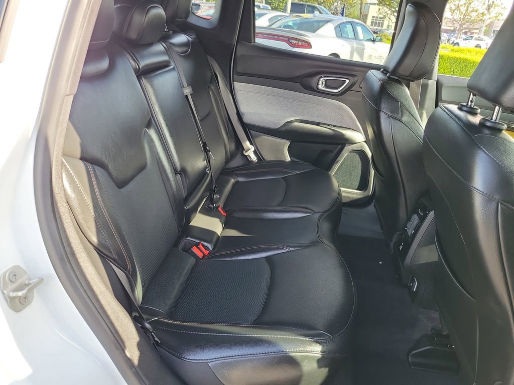 Used 2023 Jeep Compass Latitude w/ Sun and Sound Group image 23