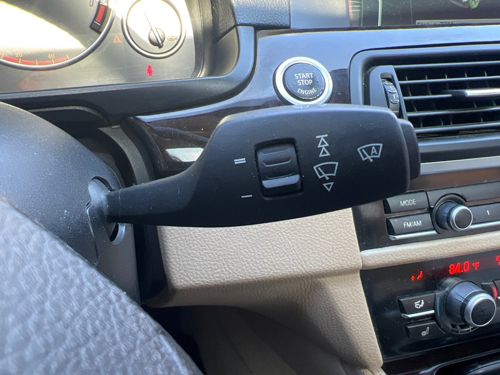 Used 2011 BMW 528i Sedan RWD image 22