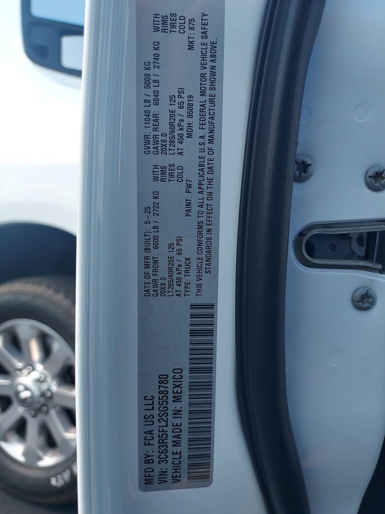 Used 2025 RAM 2500 Laramie AWD/4WD image 25