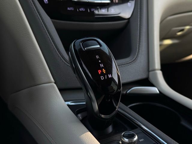 Used 2022 Cadillac XT6 Premium Luxury w/ Technology Package image 33