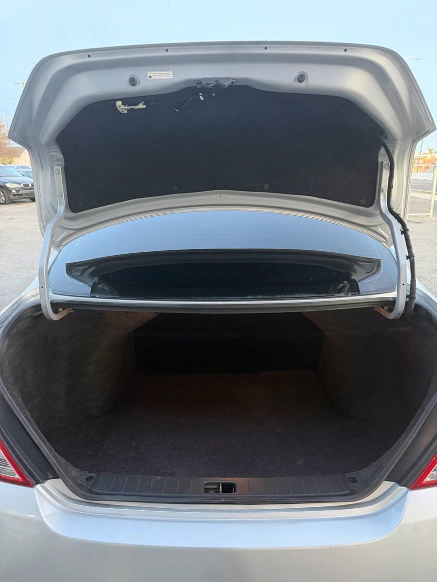 Used 2017 Nissan Versa S Plus image 22